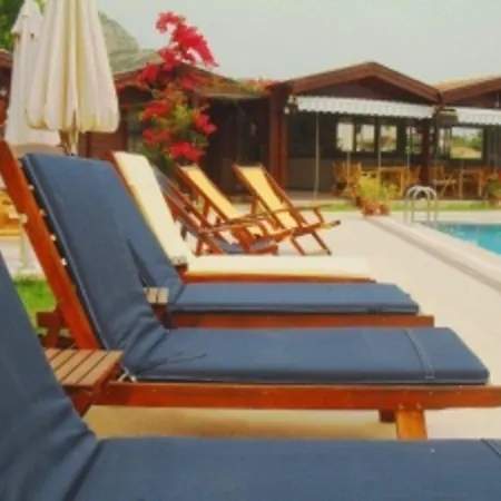 Hotel Dostlari Evi *