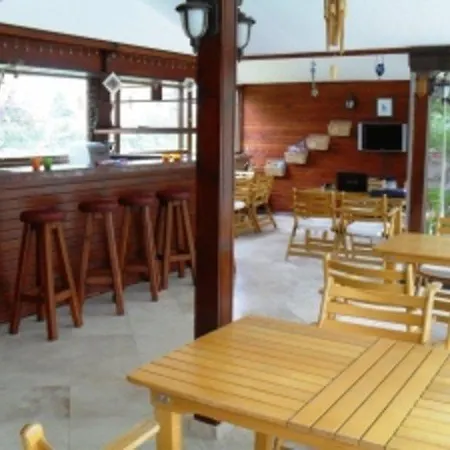 Dostlari Evi Hotel